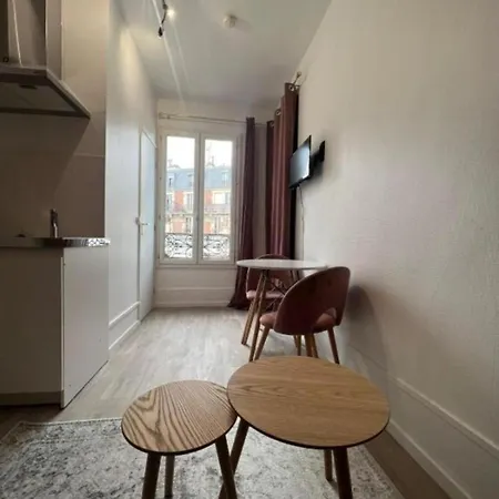 Studio - Buttes Chaumont Apartment Paris